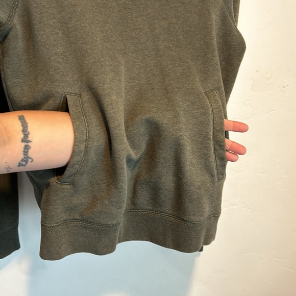 Nike Hoodie - Picture 4 of 9